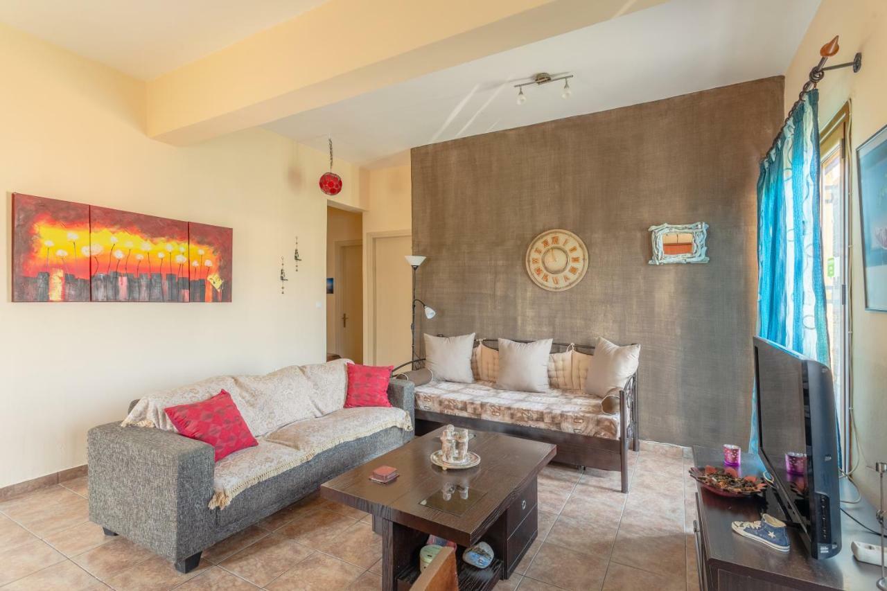 Cosy Apartment In Stoúpa エクステリア 写真