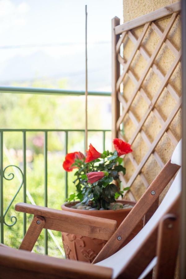 Cosy Apartment In Stoúpa エクステリア 写真